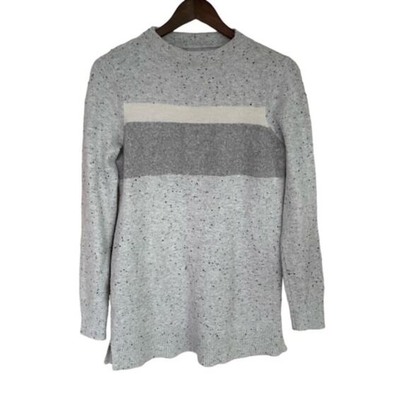 Loft Light Gray Speckled  Sweater - Size Medium - Picture 1 of 5